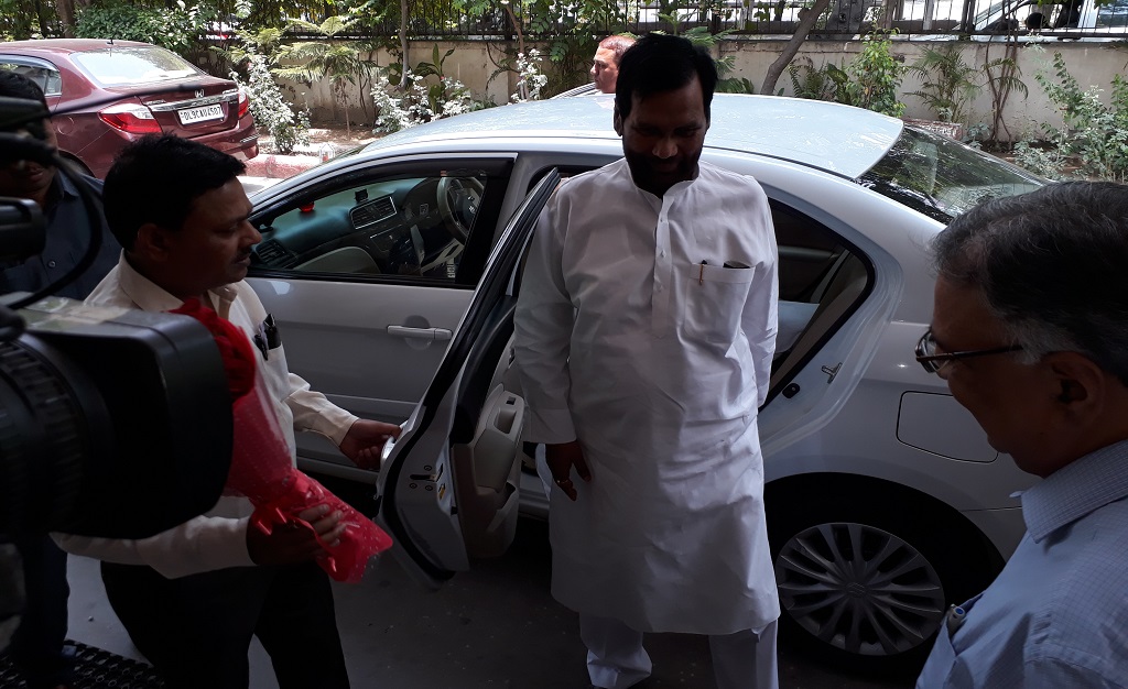 Hon’ble Minister visited NCH, IIPA New Delhi on 12-06-2019