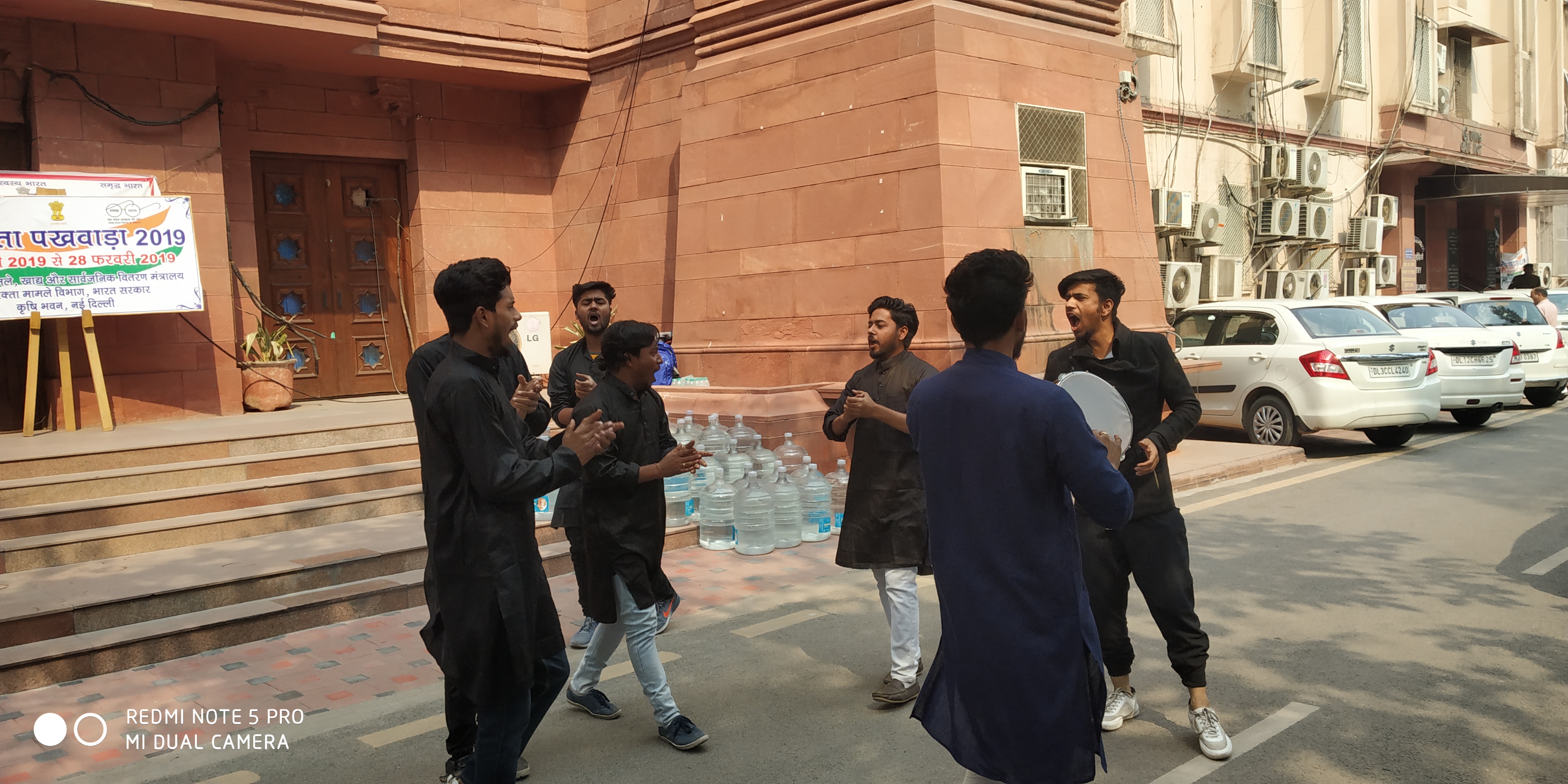 Puppet Show during Swachhata Pakhwada at Gate No.6, Krishi Bhawan, New Delhi on 25 Feb 2019