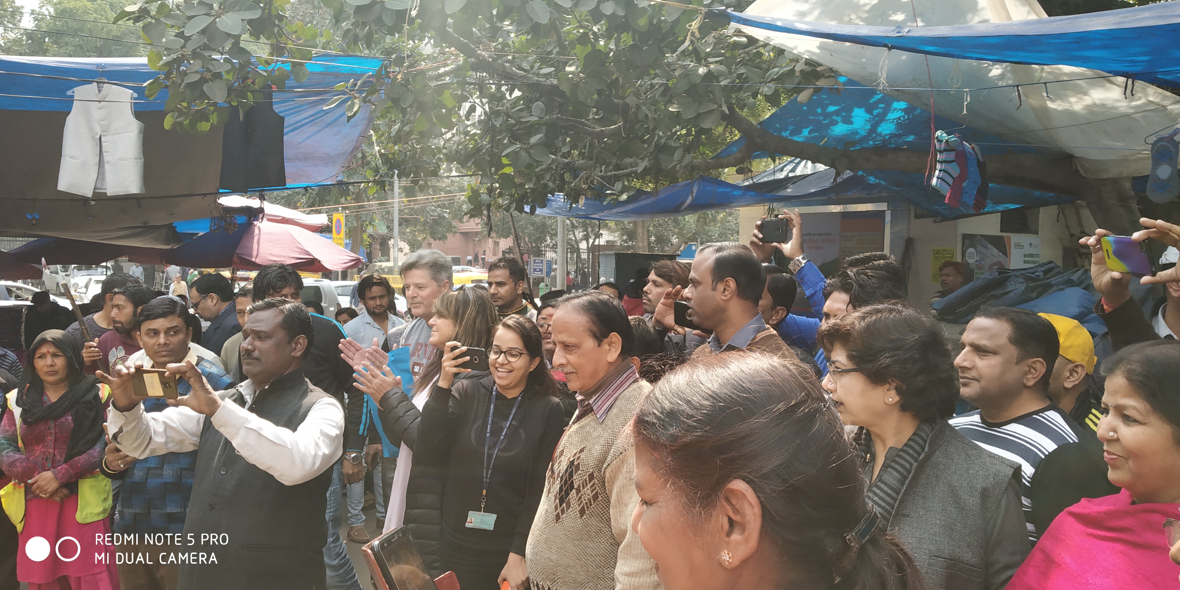 27 फरवरी 2019 को नई दिल्ली के कृषि भवन के सामने एनडीएमसी मार्केट में स्वछता पखवाड़ा के दौरान नुक्कड़ नाटक