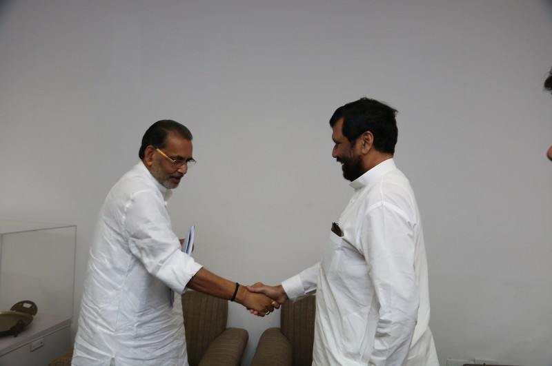 राज्यों तथा संघ शासित क्षेत्रों के प्रभारी खाद्य एवं उपभोक्ता मामले मंत्रियों की दिनांक 7 जुलाई, 2015 को विज्ञान भवन, नई दिल्ली में हुई राष्ट्रीय परामर्शी बैठक का कार्यवृत्त राज्यों तथा संघ शासित क्षेत्रों के प्रभारी खाद्य एवं उपभोक्ता मामले मंत्रियों की दिनांक 7 जुलाई, 2015 को विज्ञान भवन, नई दिल्ली में हुई राष्ट्रीय परामर्शी बैठक का कार्यवृत्त