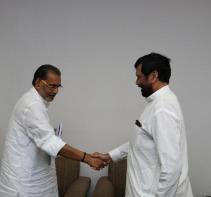  राज्‍यों तथा संघ शासित क्षेत्रों के प्रभारी खाद्य एवं उपभोक्‍ता मामले मंत्रियों की दिनांक 7 जुलाई, 2015 को विज्ञान भवन, नई दिल्‍ली में हुई राष्‍ट्रीय परामर्शी बैठक का कार्यवृत्‍त	