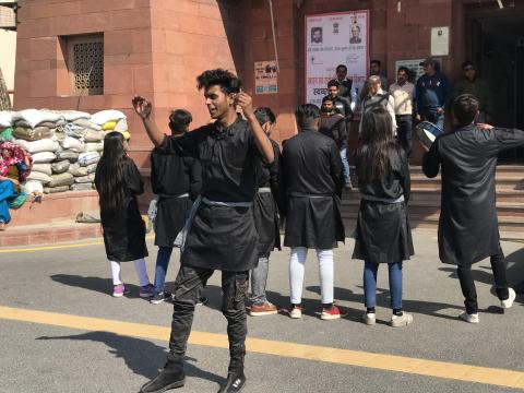"स्वच्छता पखवाड़ा" के दौरान नुक्कड़ नाटक