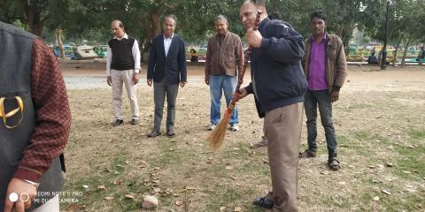 Shram Daan during Swachhata Pakhwada at India Gate on 21 Feb 2019