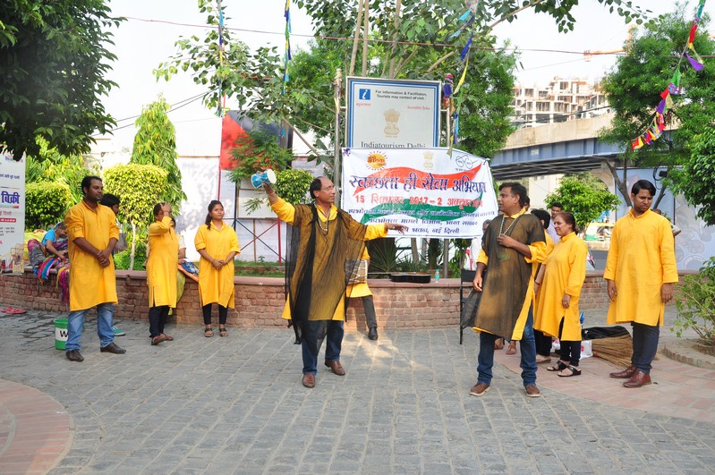 “Nukkad Natak” on “Swachhata Hi Sewa” “Nukkad Natak” on “Swachhata Hi Sewa”