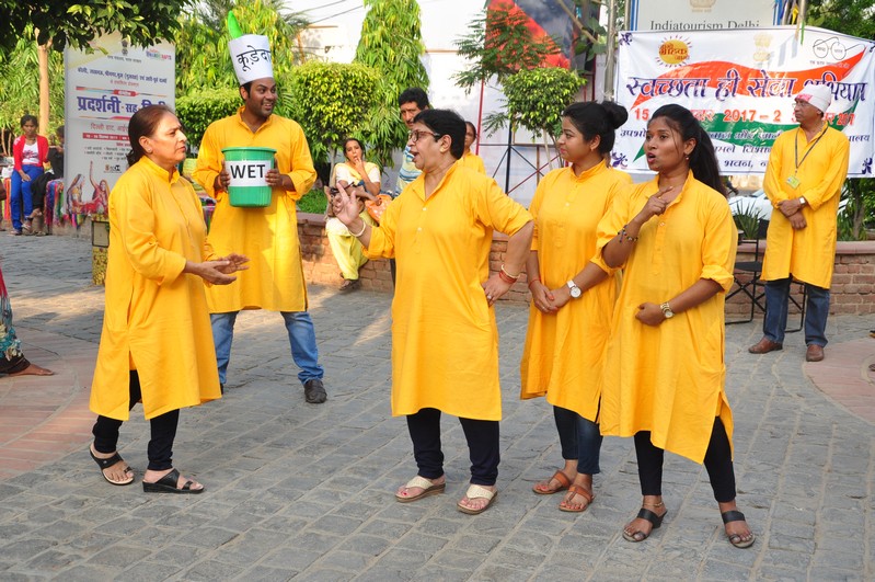 “Nukkad Natak” on “Swachhata Hi Sewa” “Nukkad Natak” on “Swachhata Hi Sewa”
