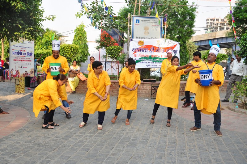 “Nukkad Natak” on “Swachhata Hi Sewa” “Nukkad Natak” on “Swachhata Hi Sewa”