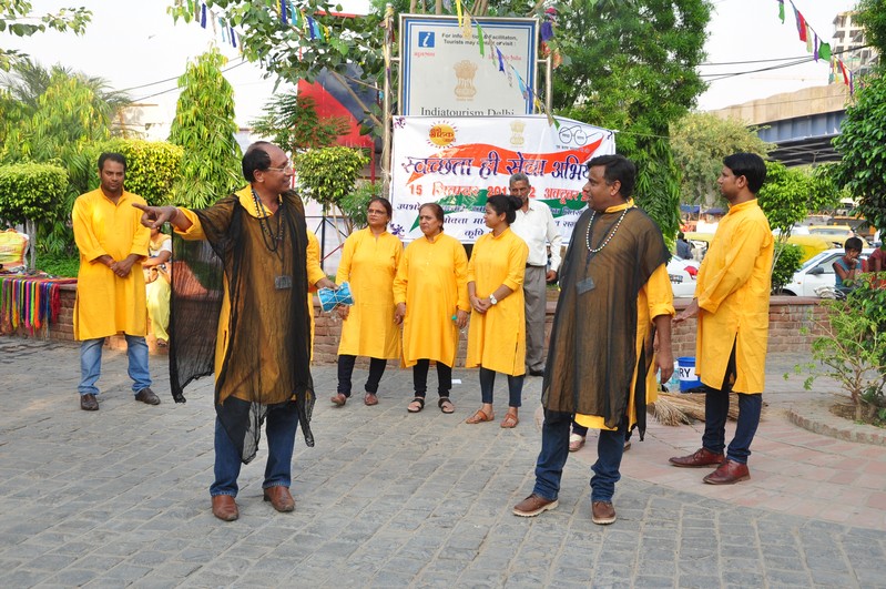 “Nukkad Natak” on “Swachhata Hi Sewa” “Nukkad Natak” on “Swachhata Hi Sewa”